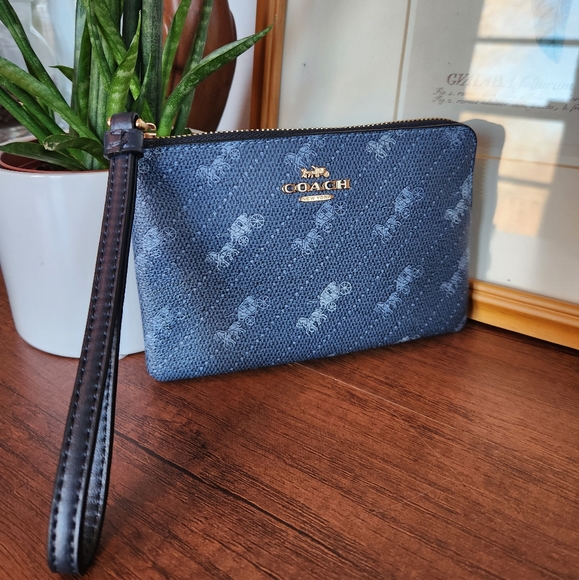 COACH Corner Zip Wristlet With Horse And Carriage Dot Print COLOR:Gold/Denim - Picture 1 of 9